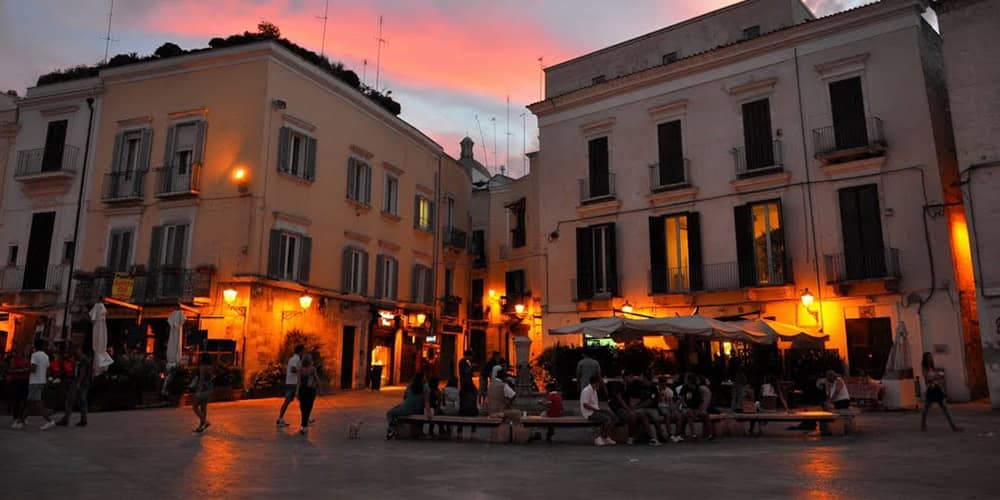 Cosa fare a Bari di sera: divertimento e incanto nella città vecchia